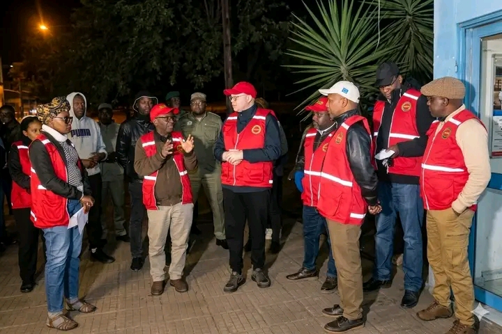 Moçambicanos repatriados recebem apoio após regressarem da África do Sul